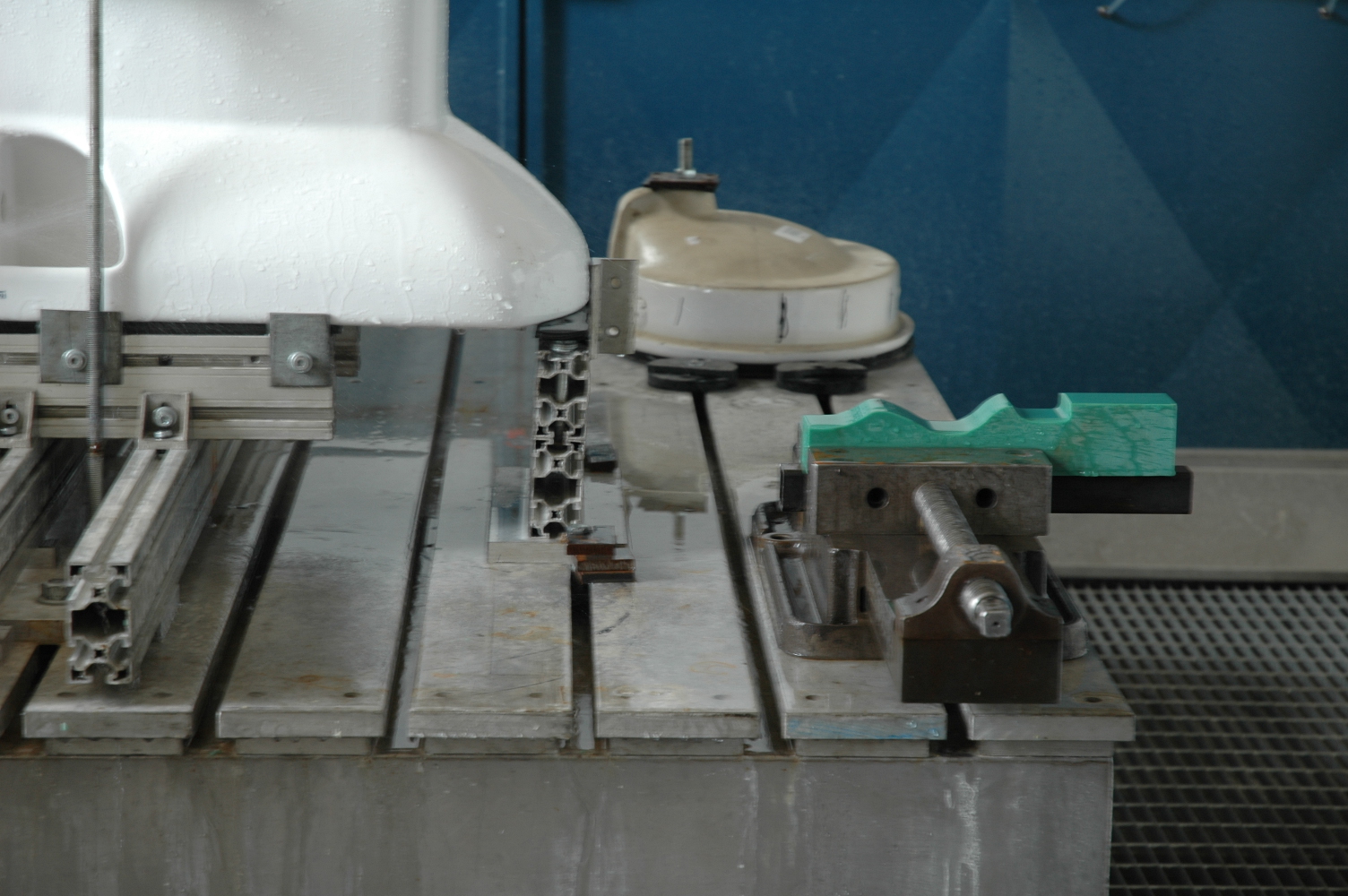 GRINDING MACHINE 4 AXIS MM-2013 TYPE